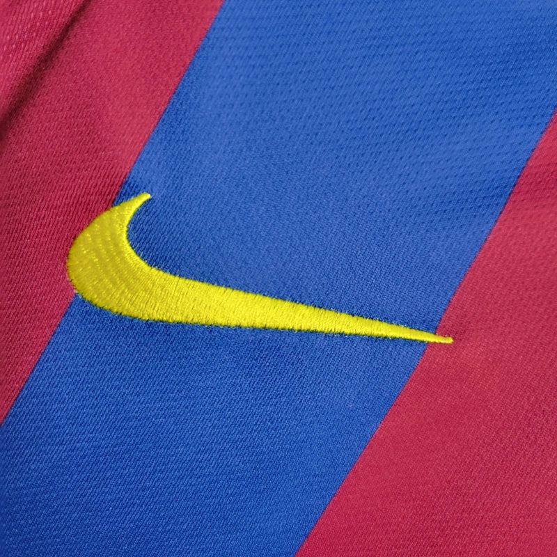 FC Barcelona Local Retro 2005/06 Versión Fan