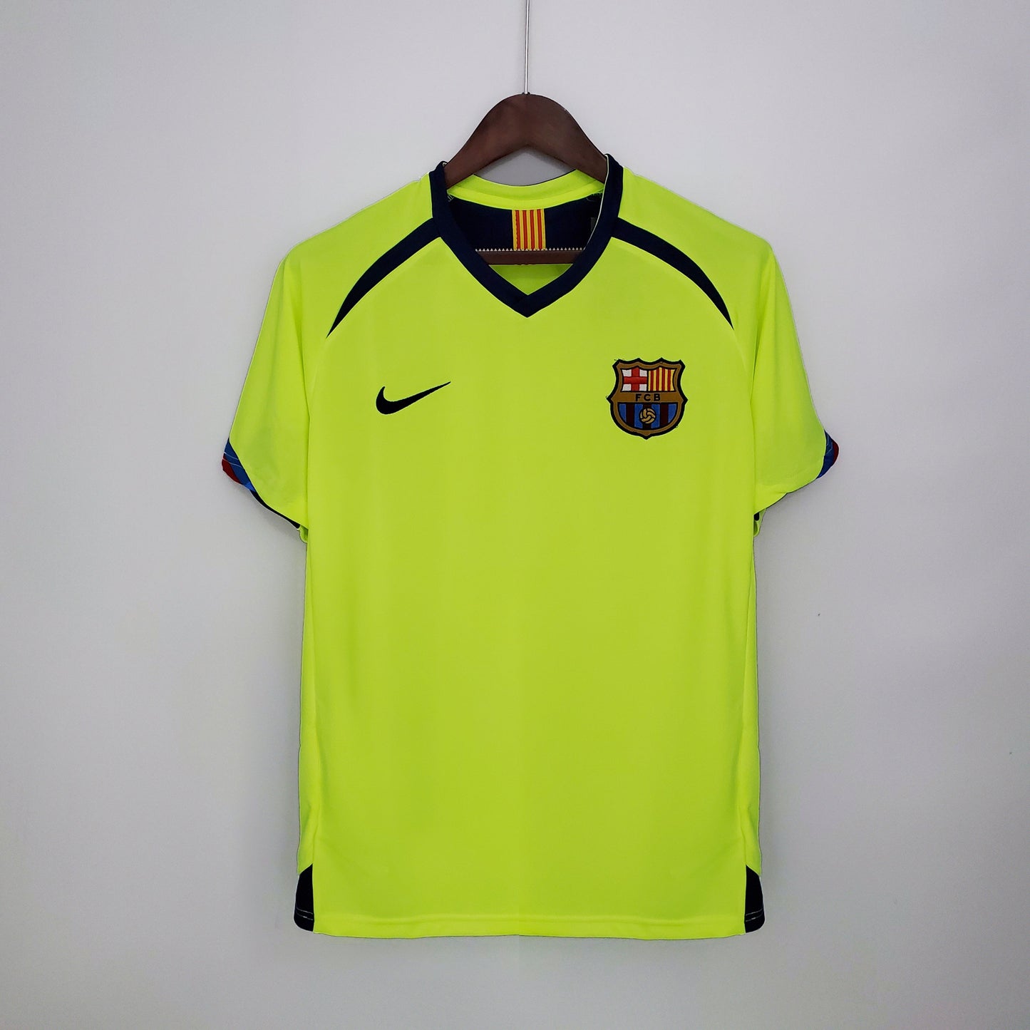 Camiseta FC Barcelona Visita Retro 2005/06