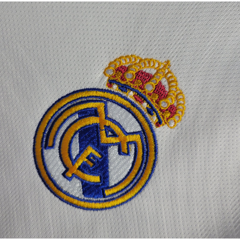 Real Madrid Local Retro 2021/22 Versión Fan