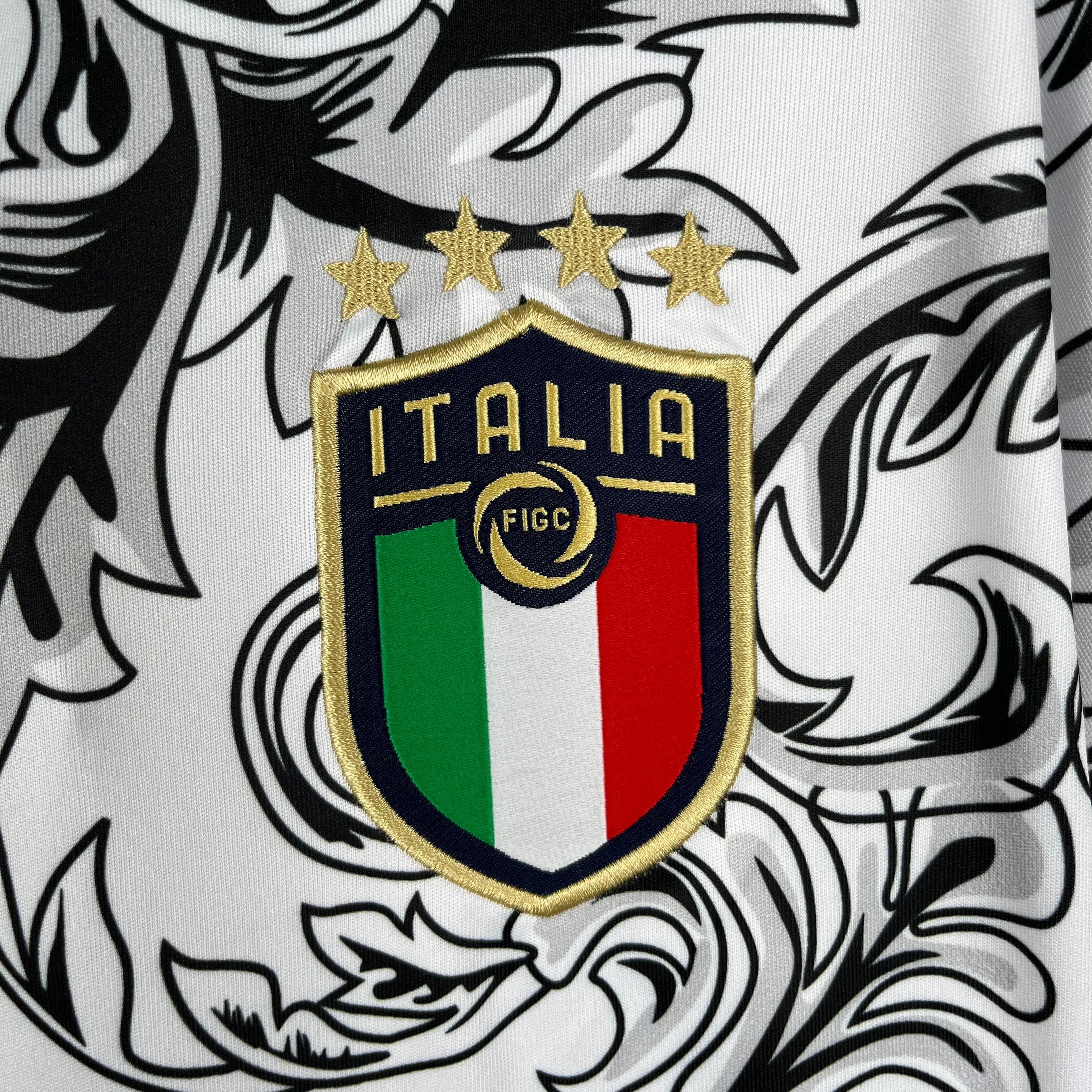 Italia Versace White Edition 2023/24 Versión Fan