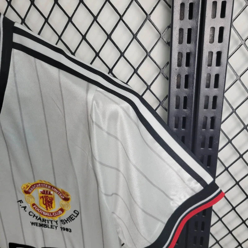 Camiseta Manchester United Retro Visita 1983
