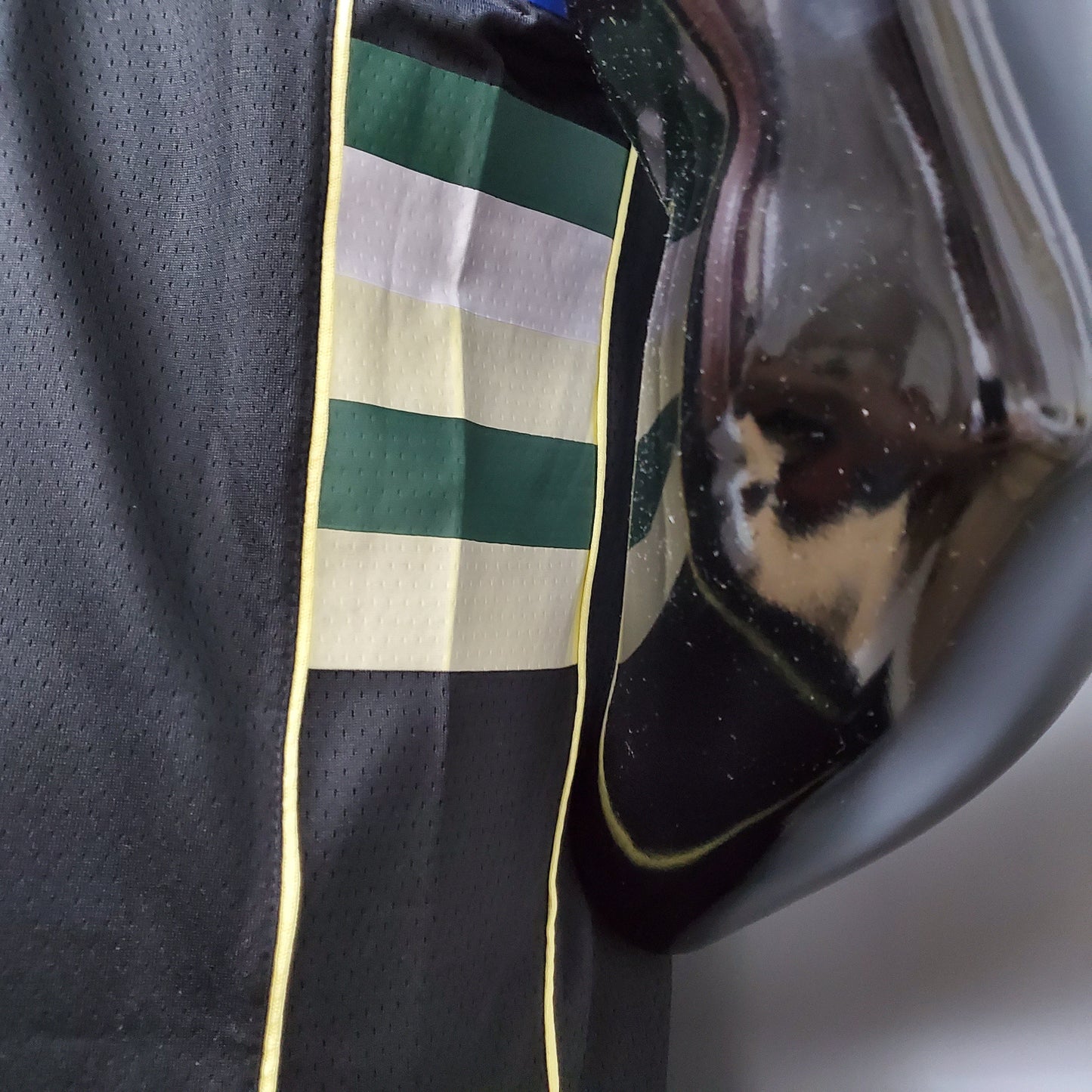 Camiseta Milwaukee Bucks Camiseta Negra NBA