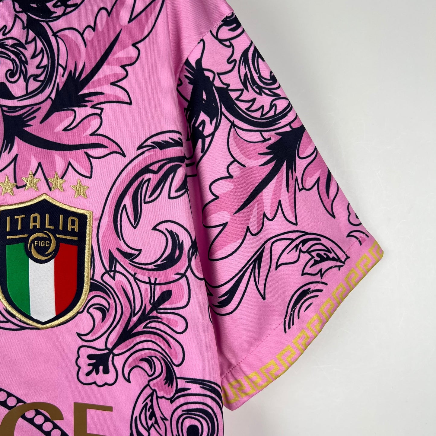 Camiseta Italia Versace Pink Edition 2023/24 Versión Fan