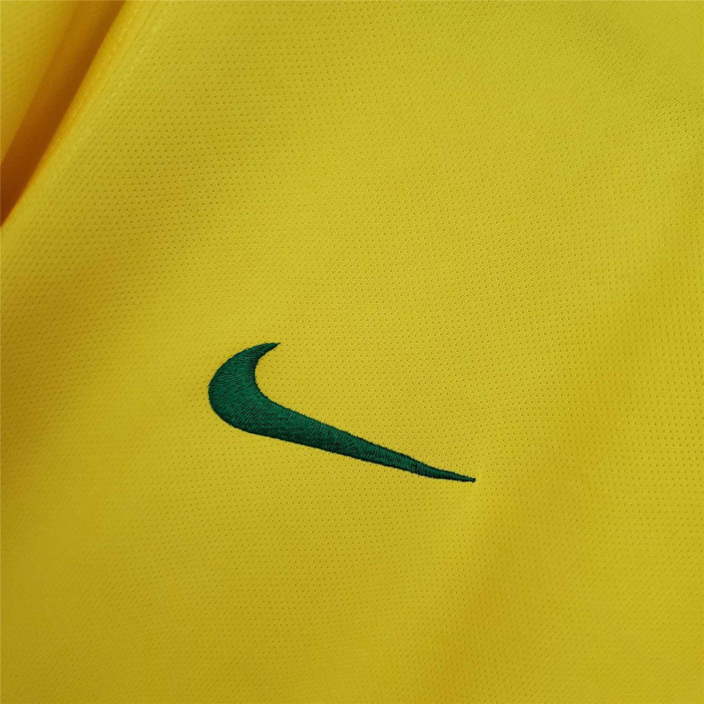 Camiseta Brasil Local Retro 2006