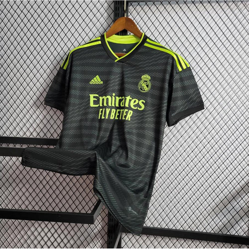 Camiseta Real Madrid Tercera 2022/23 Versión Fan