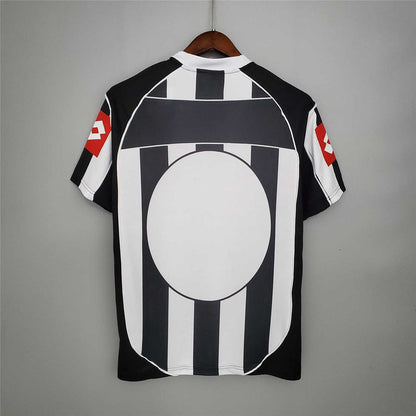 Camiseta Juventus Retro 2002/03